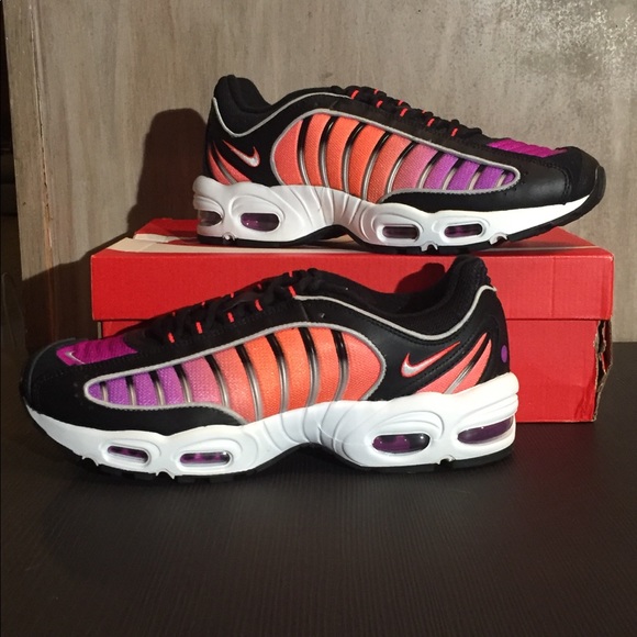 nike air max tailwind iv crimson